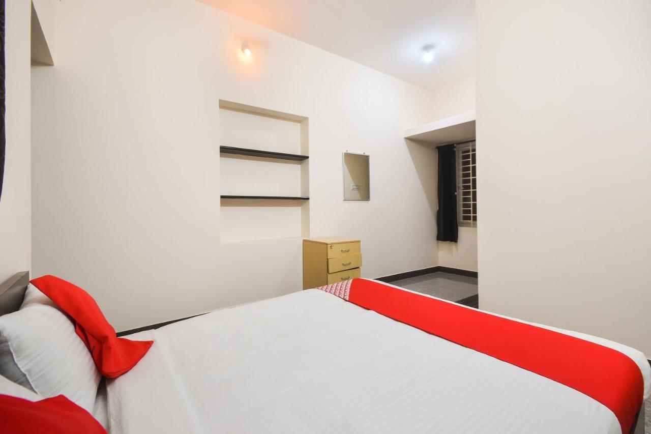 Hotel Oyo 70250 Royal Residency à Nāmakkal Extérieur photo